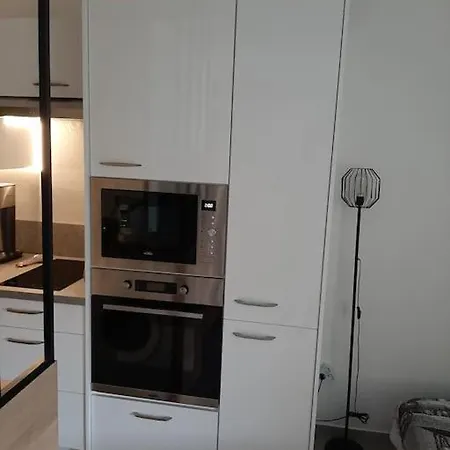 T2 Paisible, Wifi, Proche Et Pinede