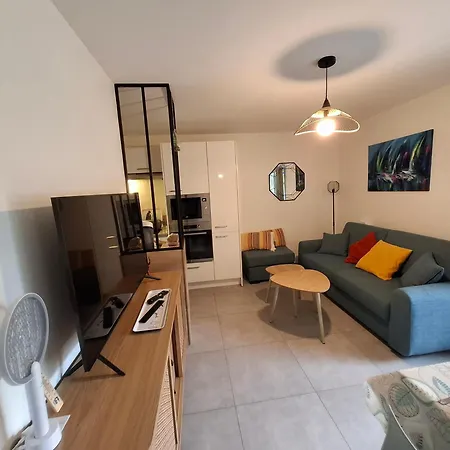 T2 Paisible, Wifi, Proche Et Pinede Apartamento